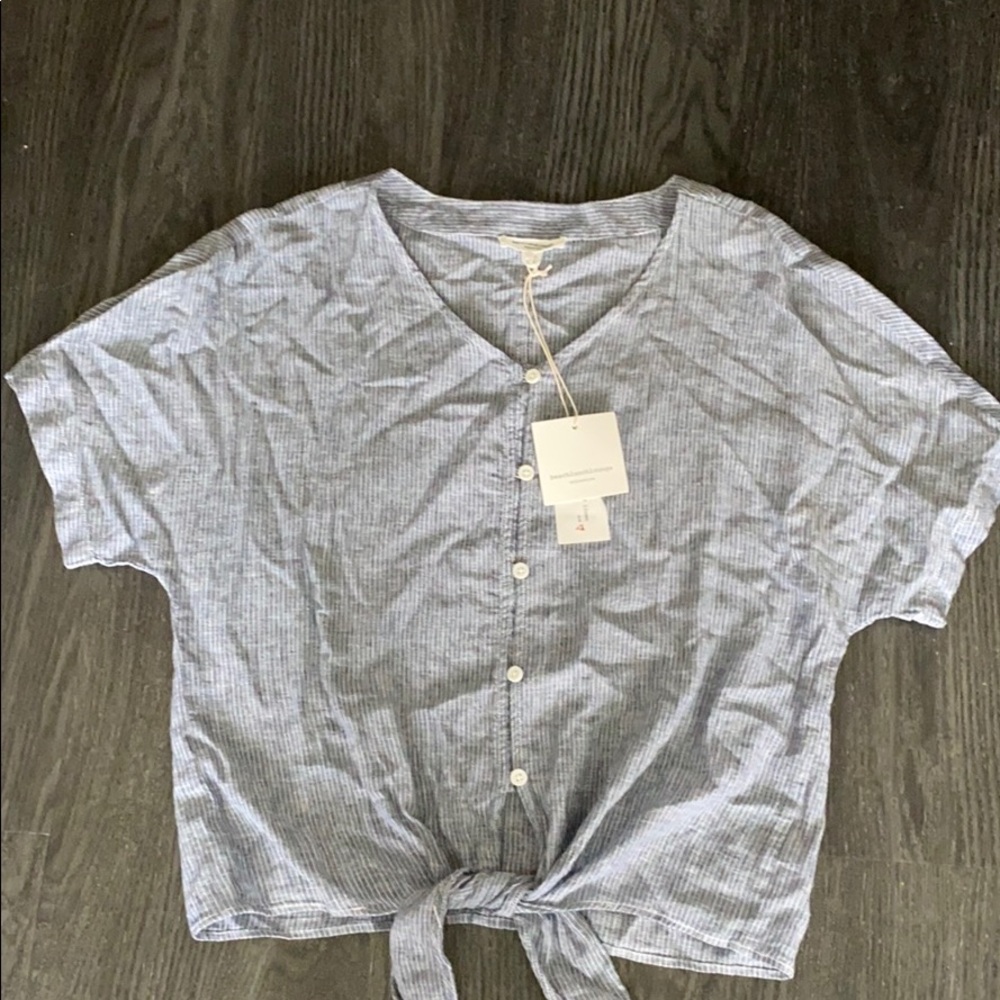 Linen tie-front top